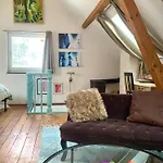 Kleine Kunstremise Mit Holzofen Burg Freienfels