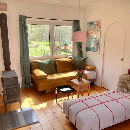 Kleine Kunstremise Mit Holzofen Burg Freienfels Apartment Weinbach