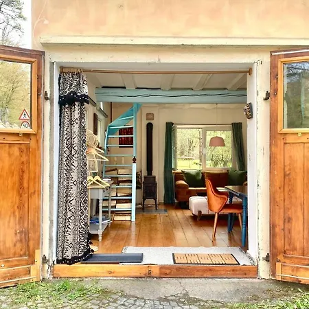 Apartment Kleine Kunstremise Mit Holzofen Burg Freienfels *