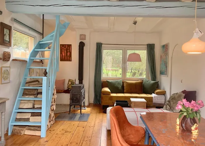 Apartment Kleine Kunstremise Mit Holzofen Burg Freienfels