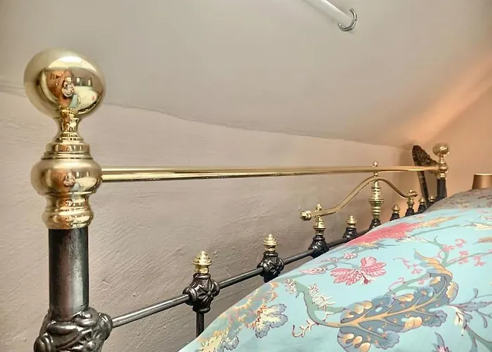 Kleine Kunstremise Mit Holzofen Burg Freienfels Apartment