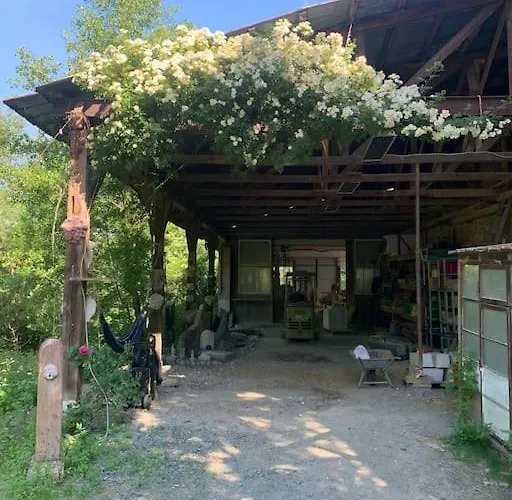 Apartment Kleine Kunstremise Mit Holzofen Burg Freienfels