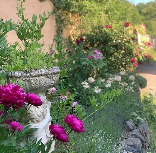 Kleine Kunstremise Mit Holzofen Burg Freienfels Apartment Weinbach